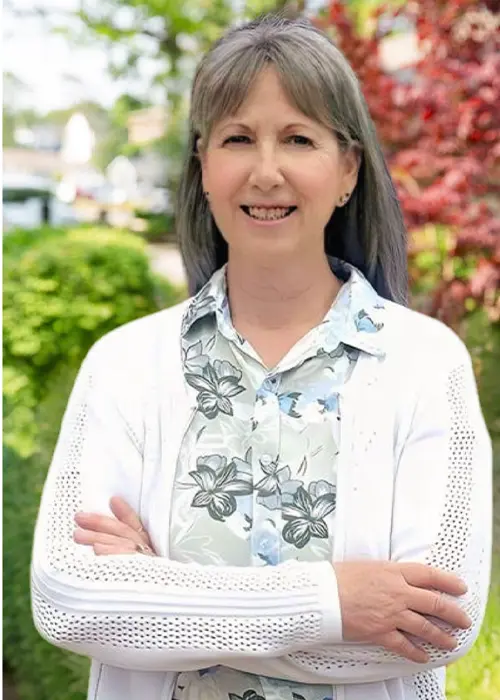 Sherri Stanke headshot